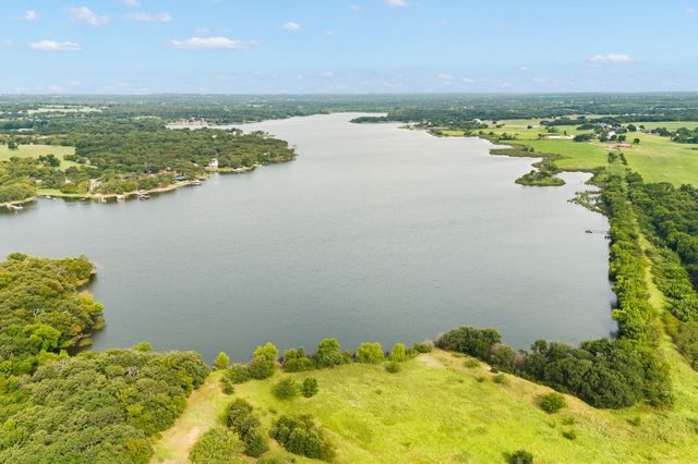 62 Live Oak Street, Alvarado, TX 76009