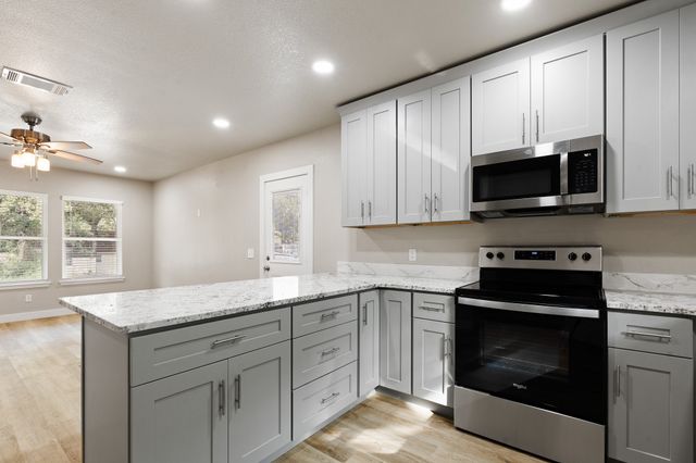 62 Live Oak Street, Alvarado, TX 76009