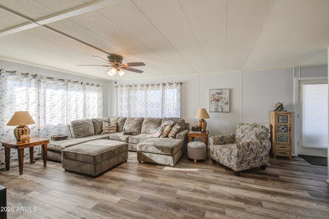 7263 E AZALEA Avenue, Mesa, AZ 85208