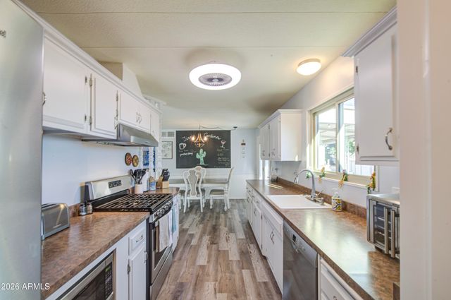 7263 E AZALEA Avenue, Mesa, AZ 85208