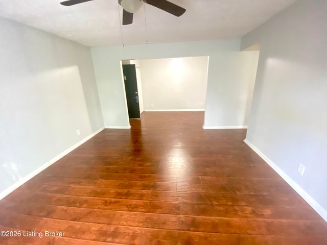 3505 Lodge Ln APT 311, Louisville, KY 40218