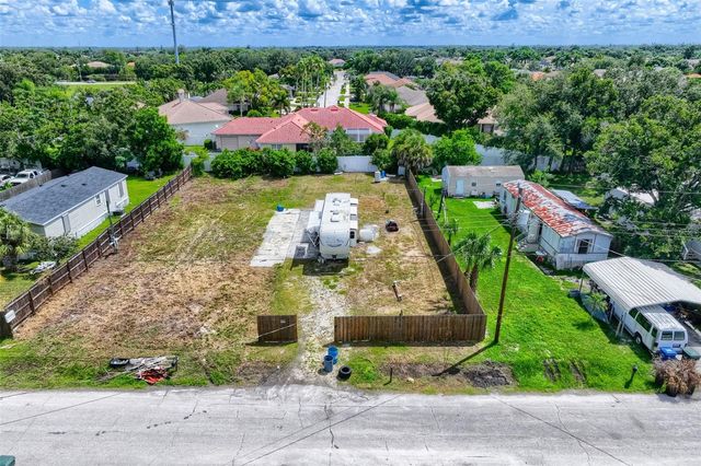 4929 VICTORIA AVENUE, Sarasota, FL 34233