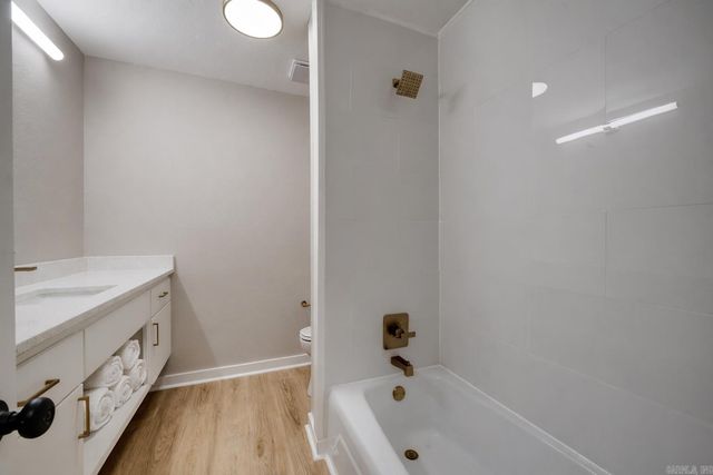 1310 Sunset Drive, Conway, AR 72034