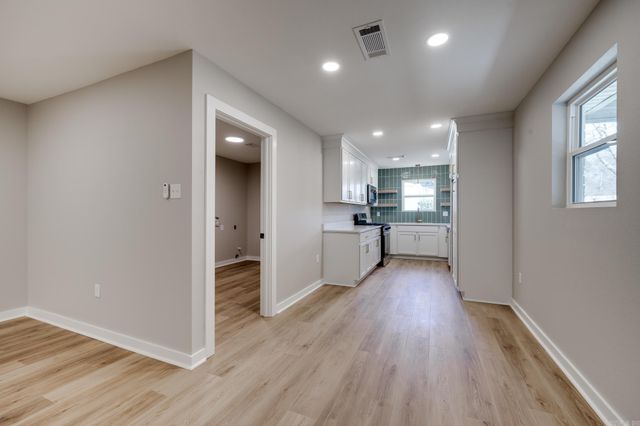 1310 Sunset Drive, Conway, AR 72034