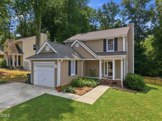5 Thames Court, Greensboro, NC 27455