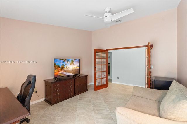1090 NW 192nd Avenue, Pembroke Pines, FL 33029