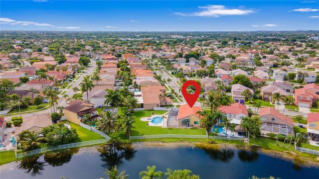 1090 NW 192nd Avenue, Pembroke Pines, FL 33029