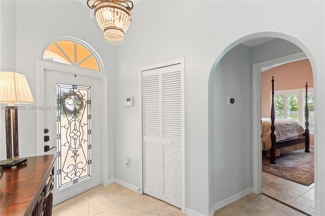 1090 NW 192nd Avenue, Pembroke Pines, FL 33029