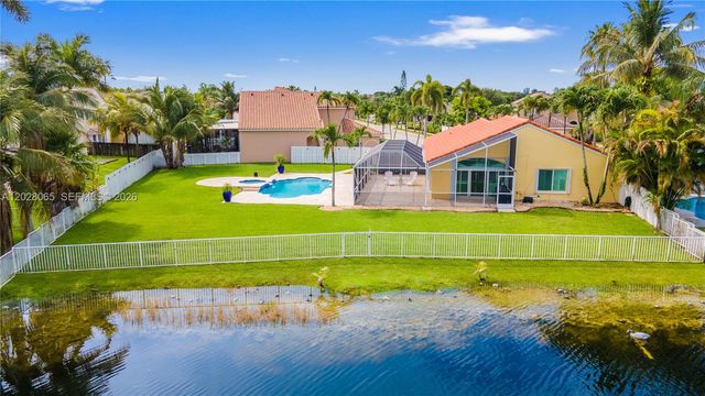 1090 NW 192nd Avenue, Pembroke Pines, FL 33029