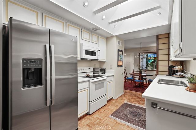3503 Bahia Blanca W C, Laguna Woods, CA 92637