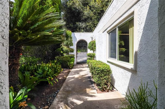 3503 Bahia Blanca W C, Laguna Woods, CA 92637