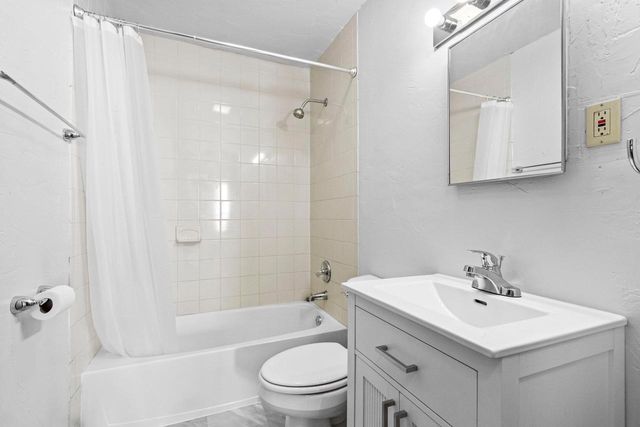 832 MARSHALL AVENUE, Green Bay, WI 54303