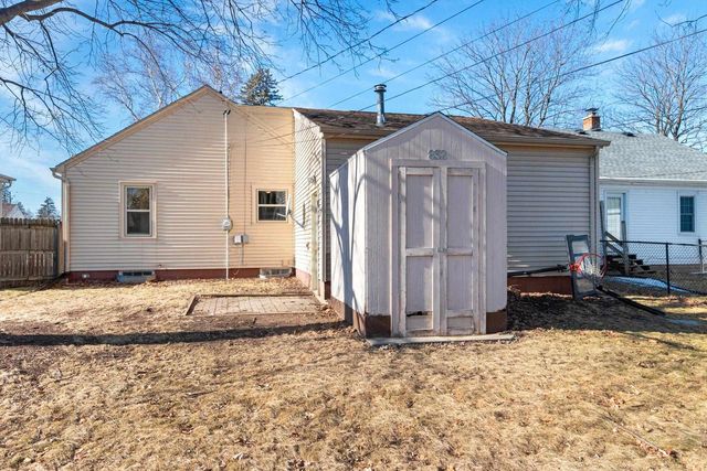 832 MARSHALL AVENUE, Green Bay, WI 54303