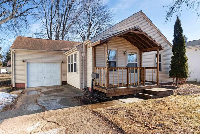 832 MARSHALL AVENUE, Green Bay, WI 54303