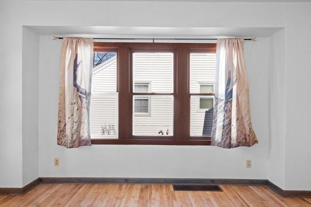 832 MARSHALL AVENUE, Green Bay, WI 54303