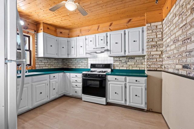 832 MARSHALL AVENUE, Green Bay, WI 54303