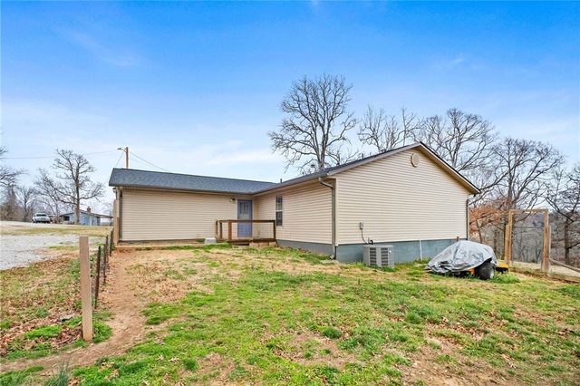 327 Maple Drive, Winslow, AR 72959