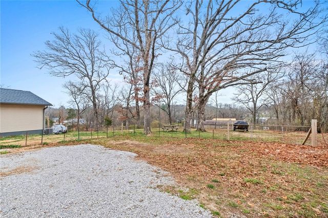 327 Maple Drive, Winslow, AR 72959