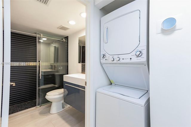 1621 Collins Ave 206, Miami Beach, FL 33139