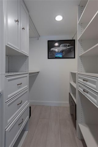 1621 Collins Ave 206, Miami Beach, FL 33139