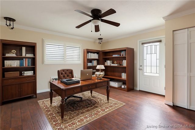 118 W LEWIS AND CLARK PKWY, Clarksville, IN 47129