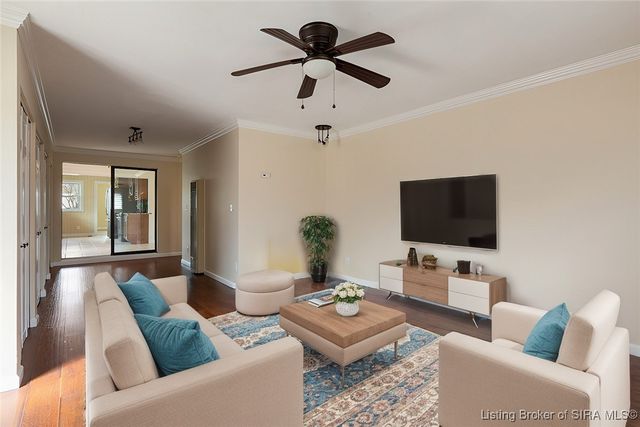 118 W LEWIS AND CLARK PKWY, Clarksville, IN 47129