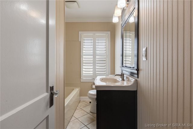 118 W LEWIS AND CLARK PKWY, Clarksville, IN 47129