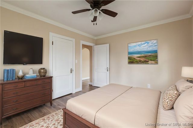 118 W LEWIS AND CLARK PKWY, Clarksville, IN 47129