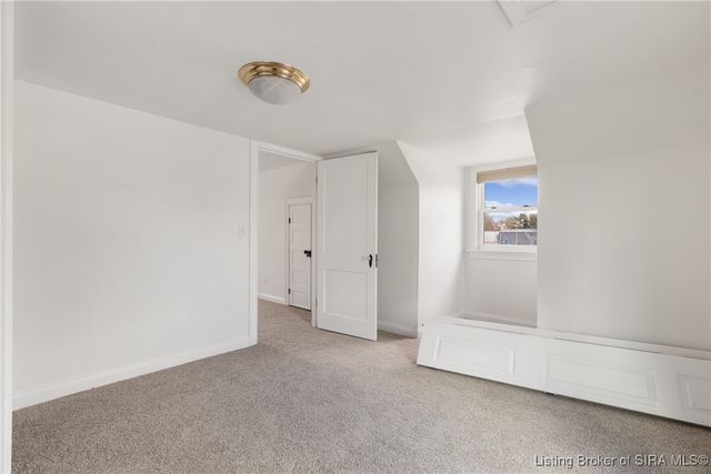 118 W LEWIS AND CLARK PKWY, Clarksville, IN 47129