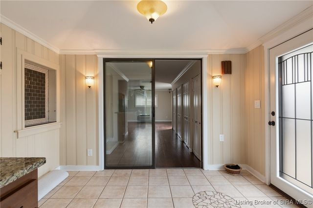 118 W LEWIS AND CLARK PKWY, Clarksville, IN 47129