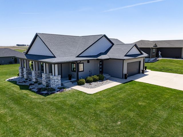 110 Partridge Lane, Hudson, IA 50643
