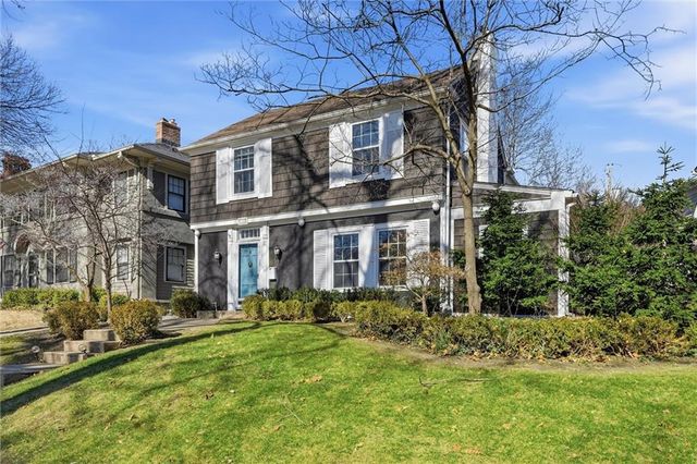 200 W 68th Terrace, Kansas City, MO 64113