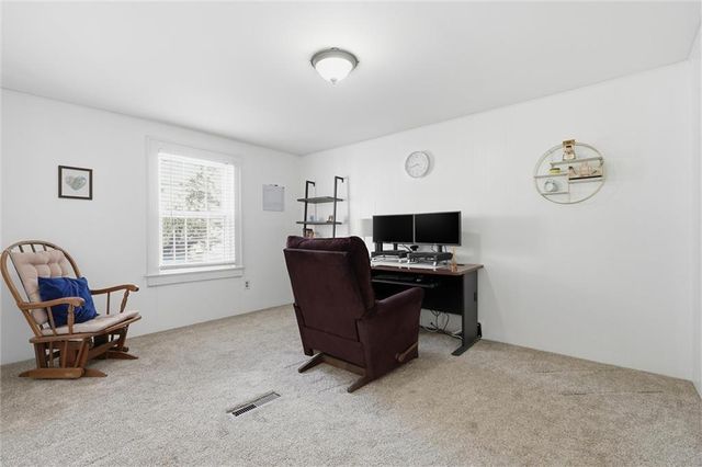 200 W 68th Terrace, Kansas City, MO 64113