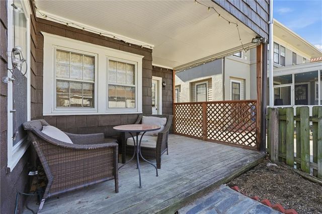 200 W 68th Terrace, Kansas City, MO 64113