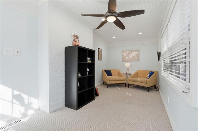 200 W 68th Terrace, Kansas City, MO 64113