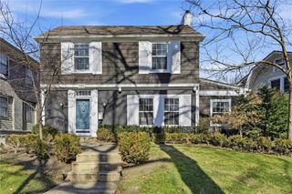 200 W 68th Terrace, Kansas City, MO 64113