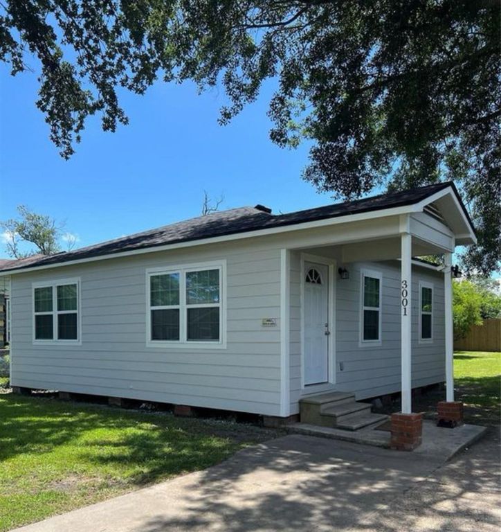 3001 Austin Street, Orange, TX 77630