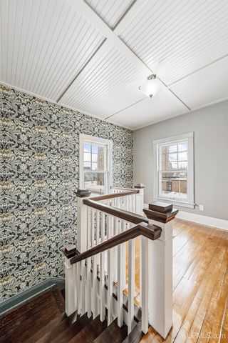 1114 S 1st Avenue, Escanaba, MI 49829