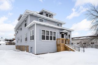 1114 S 1st Avenue, Escanaba, MI 49829