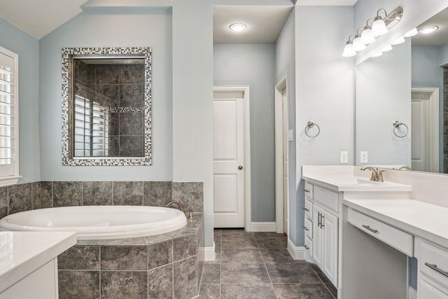 9632 Pickwick Trail, Fort Worth, TX 76131