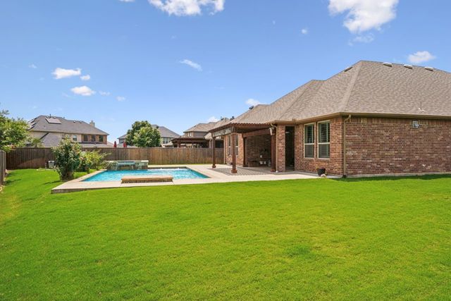 9632 Pickwick Trail, Fort Worth, TX 76131
