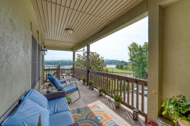 1729 Watercrest Way D, Young Harris, GA 30582