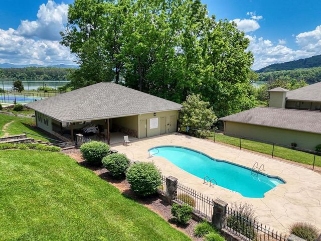 1729 Watercrest Way D, Young Harris, GA 30582