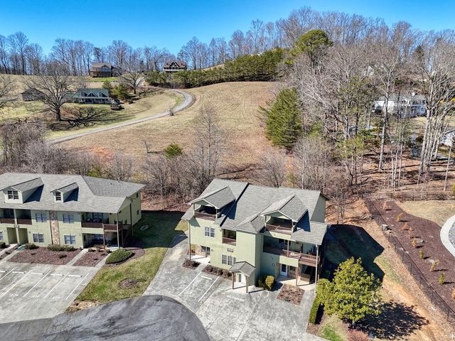 1729 Watercrest Way D, Young Harris, GA 30582