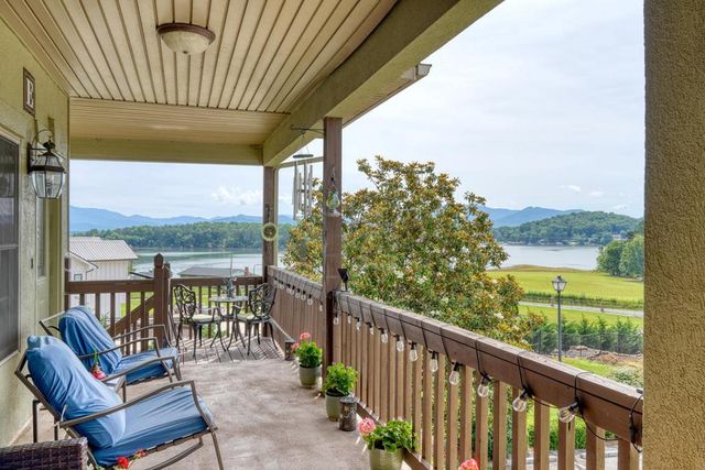 1729 Watercrest Way D, Young Harris, GA 30582