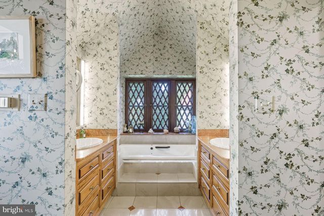 548 - 560 S BRYN MAWR AVE, Bryn Mawr, PA 19010