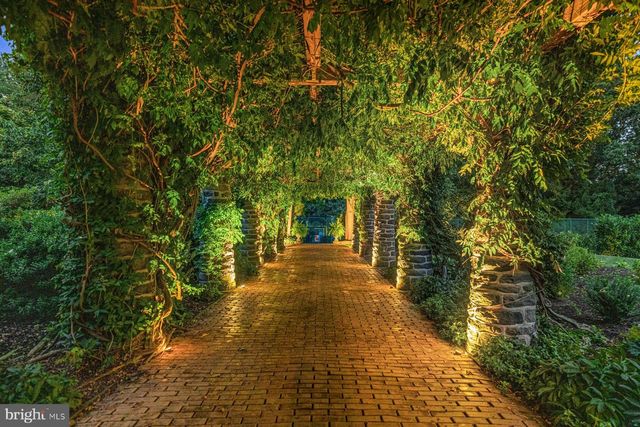 548 - 560 S BRYN MAWR AVE, Bryn Mawr, PA 19010