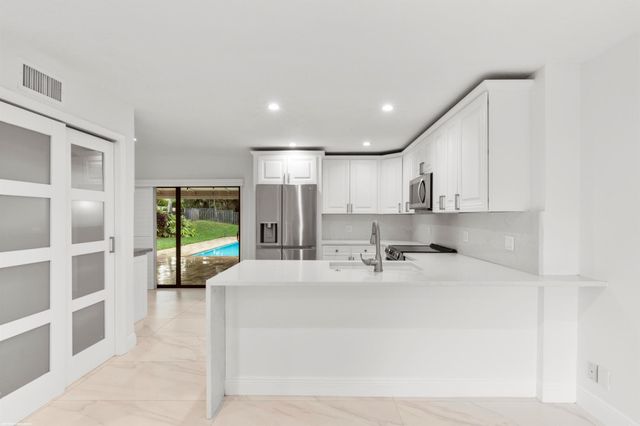 6188 Celadon Circle, Palm Beach Gardens, FL 33418