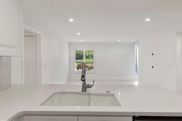 6188 Celadon Circle, Palm Beach Gardens, FL 33418