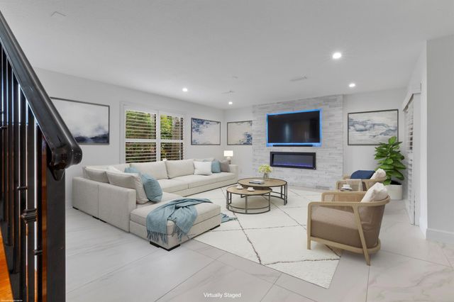 6188 Celadon Circle, Palm Beach Gardens, FL 33418